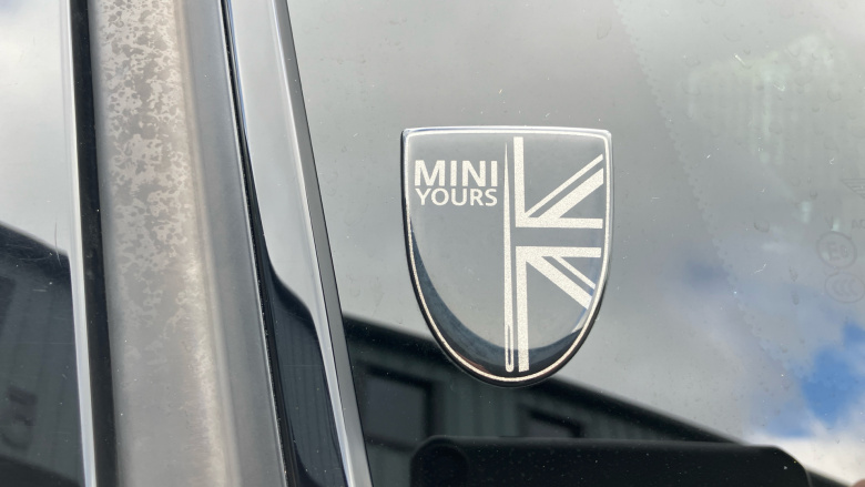 MINI Hatchback 1.5 Cooper Exclusive 5dr Auto [Comfort/Nav Pack] Petrol Hatchback